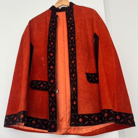 Vintage Tan Suede Cape – Lined – Zip Front – OS - Picture 1 of 9